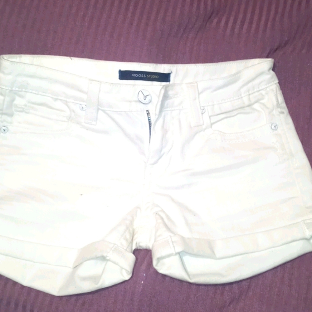 Size 3/4 white jean shorts never worn